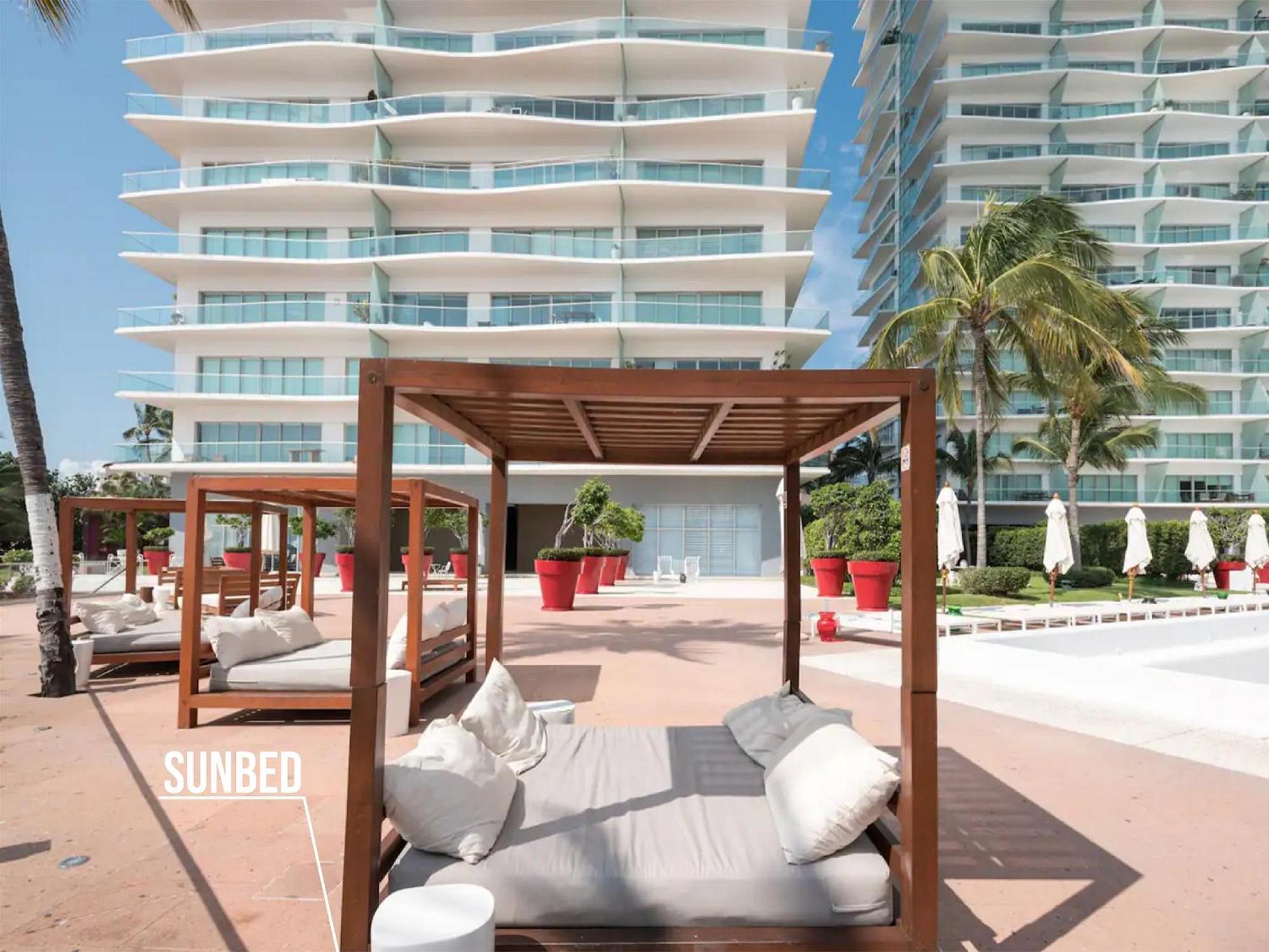 Icon Vallarta Beach Front By Bamboo Skylife Puerto Vallarta Exterior photo